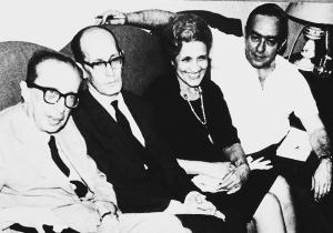 Con Manuel Bandeira, Carlos Drummond de Andrade y Cecilia Meirelles.
